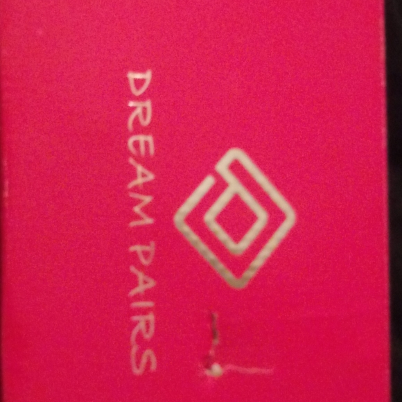 Black heels - Picture 4 of 5